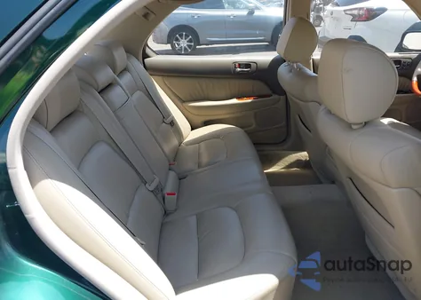 1998 Lexus Ls 400 z USA, uszkodzony, nr VIN JT8BH28F1W0127286